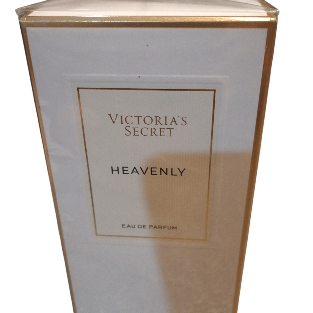 Victoria's Secret Heavenly Eau de Parfum, 3.4 Fl. Oz. New In Sealed Box, NWT